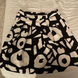 Dark Navy and White LOFT skirt